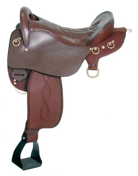 King Series Trekker Neutron Saddle Package With O Horn